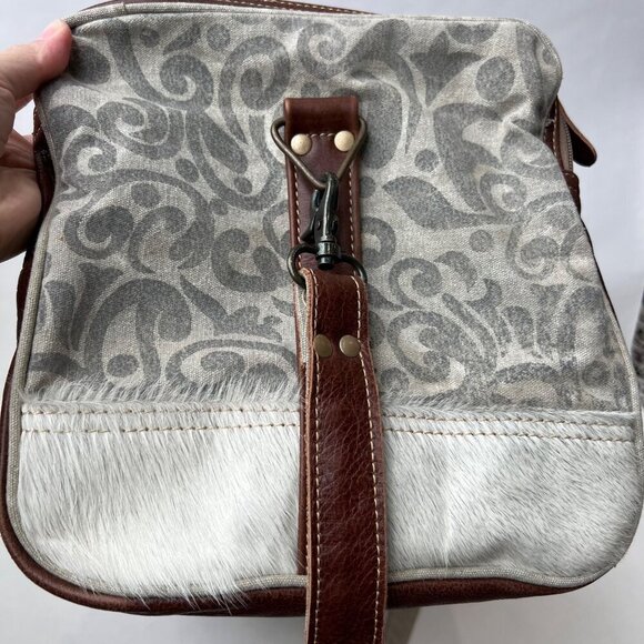 Myra bag Floral prints canvas hair-on leather weekender bag - Picture 6 of 14